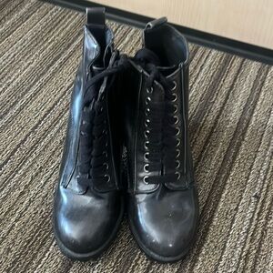 Steve Madden black Patton leather heel boots size 8